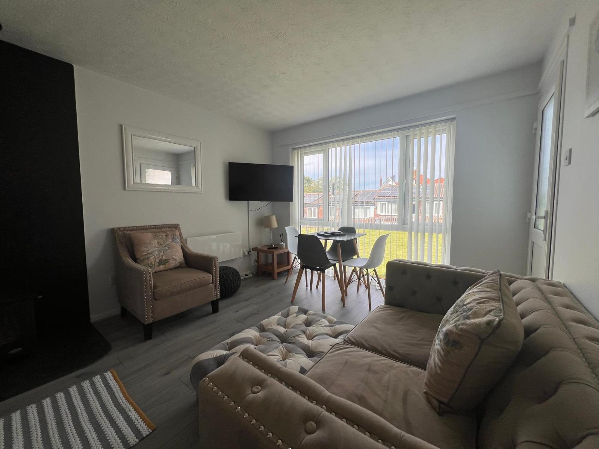 Dog Friendly Beachside Cottage No11 Kessingland With Private Parking Exterior foto